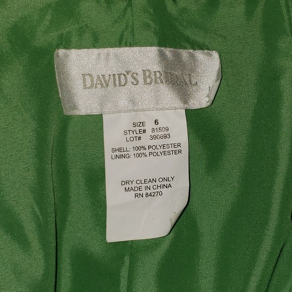 Green Floor Length Gown With Matching Wrap - Picture 4 of 4